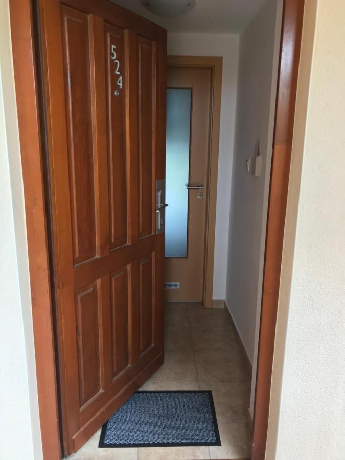 Lili Apartman Birdland Buekfuerdo Bagian luar foto